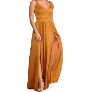 NWT GOWN